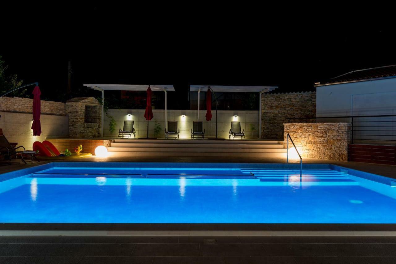 Villa Anja Peroj Exterior foto