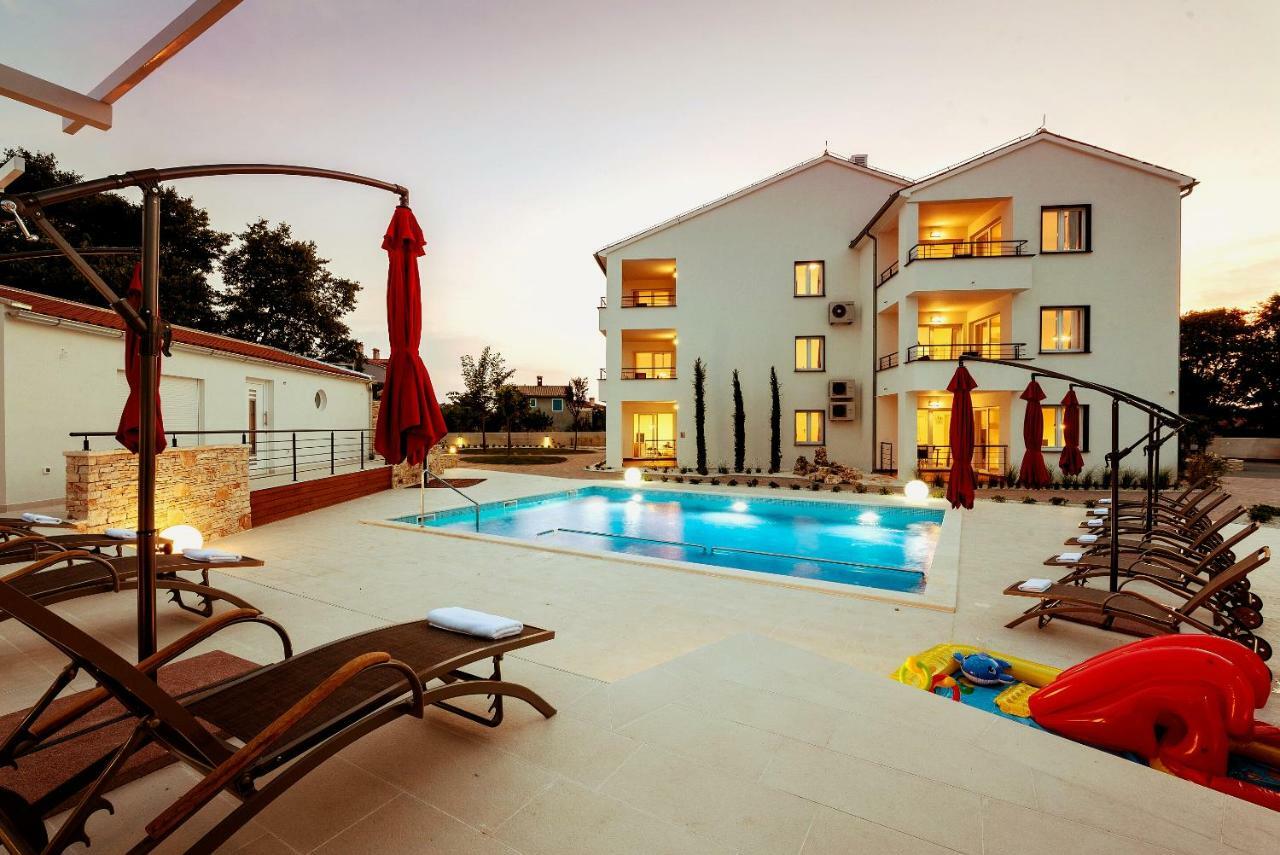 Villa Anja Peroj Exterior foto